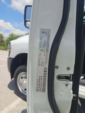 2024 Ram 2500 Tradesman Crew Cab Medium Bed - miniatura 2