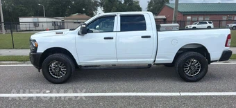 2024 Ram 2500 Tradesman Crew Cab Medium Bed - miniatura 2