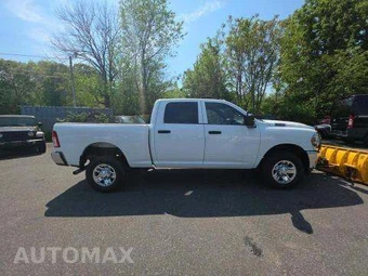 2024 Ram 2500 Tradesman Crew Cab Medium Bed – miniatura 4