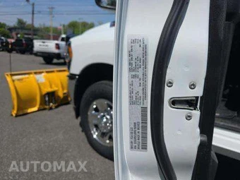 2024 Ram 2500 Tradesman Crew Cab Medium Bed – miniatura 5