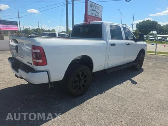 2024 Ram 2500 Tradesman Crew Cab Medium Bed - miniatura 4