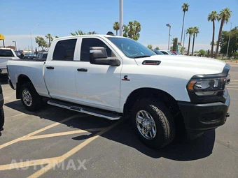 2024 Ram 2500 Tradesman Crew Cab Medium Bed – miniatura 4