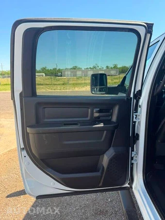 2024 Ram 2500 Tradesman Crew Cab Medium Bed - miniatura 17