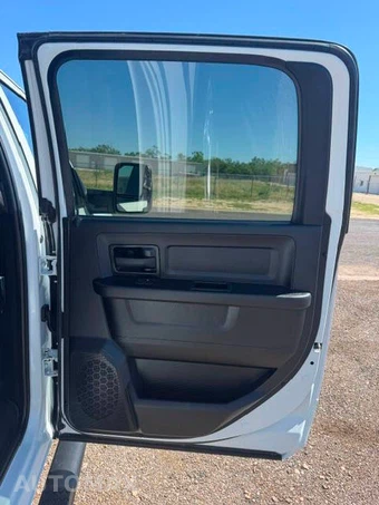2024 Ram 2500 Tradesman Crew Cab Medium Bed - miniatura 42