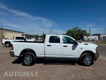 2024 Ram 2500 Tradesman Crew Cab Medium Bed - miniatura 9