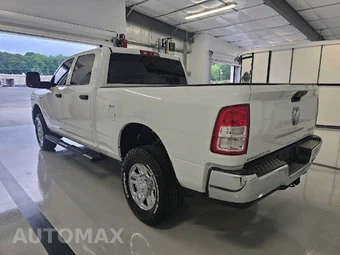 2024 Ram 2500 Tradesman Crew Cab Medium Bed - miniatura 3