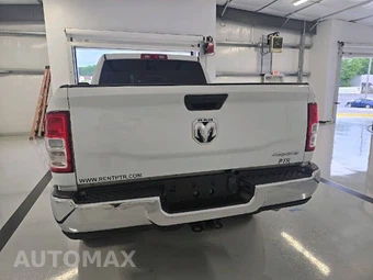 2024 Ram 2500 Tradesman Crew Cab Medium Bed - miniatura 4