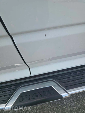 2024 Ram 3500 Big Horn Crew Cab Long Bed – miniatura 23