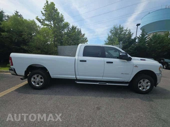 2024 Ram 3500 Big Horn Crew Cab Long Bed – miniatura 4