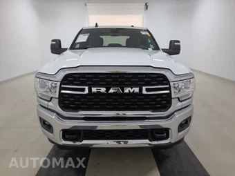 2024 Ram 3500 Big Horn Crew Cab Long Bed – miniatura 2