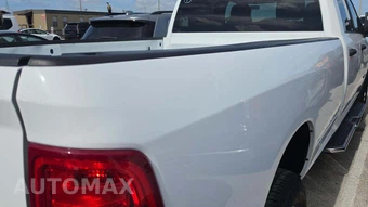 2024 Ram 3500 Big Horn Crew Cab Long Bed – miniatura 24