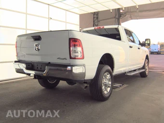 2024 Ram 3500 Big Horn Crew Cab Long Bed – miniatura 4