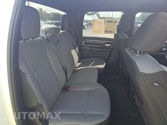 2024 Ram 3500 Big Horn Crew Cab Long Bed – miniatura 16