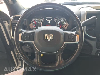 2024 Ram 3500 Big Horn Crew Cab Long Bed – miniatura 10