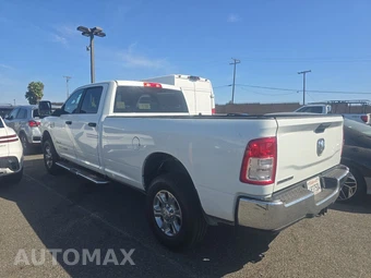 2024 Ram 3500 Big Horn Crew Cab Long Bed – miniatura 35