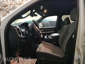 2024 Ram 3500 Big Horn Crew Cab Long Bed – miniatura 6