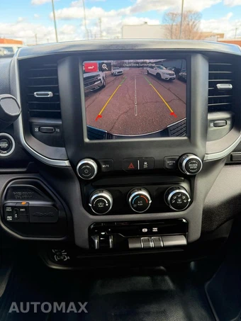 2024 Ram 3500 Big Horn Crew Cab Long Bed - miniatura 10