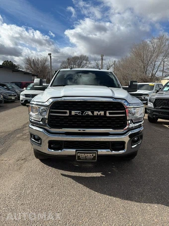2024 Ram 3500 Big Horn Crew Cab Long Bed - miniatura 2