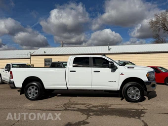 2024 Ram 3500 Big Horn Crew Cab Long Bed - miniatura 3