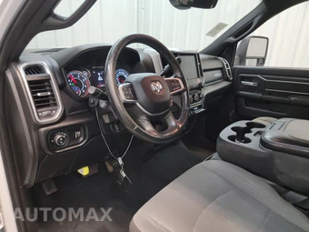 2024 Ram 3500 Big Horn Crew Cab Long Bed - miniatura 11