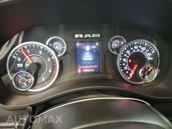 2024 Ram 3500 Big Horn Crew Cab Long Bed - miniatura 12