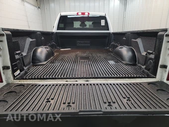 2024 Ram 3500 Big Horn Crew Cab Long Bed - miniatura 16
