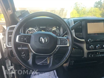 2024 Ram 3500 Big Horn Crew Cab Long Bed DRW – miniatura 10