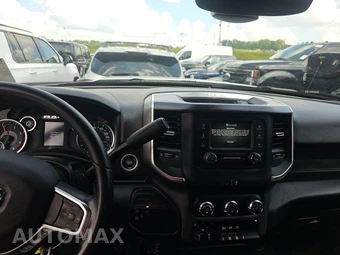 2024 Ram 3500 Big Horn Crew Cab Long Bed DRW – miniatura 11