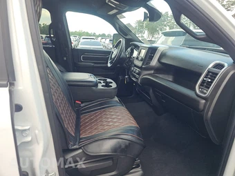2024 Ram 3500 Big Horn Crew Cab Long Bed DRW – miniatura 8