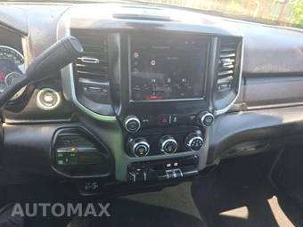 2024 Ram 3500 Big Horn Crew Cab Long Bed DRW - miniatura 10