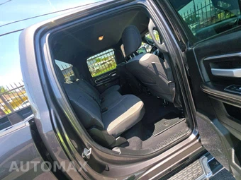2024 Ram 3500 Big Horn Crew Cab Long Bed DRW - miniatura 16