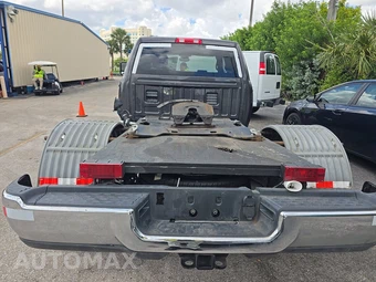 2024 Ram 3500 Big Horn Crew Cab Long Bed DRW - miniatura 16