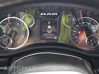 2024 Ram 3500 Big Horn Crew Cab Long Bed DRW – miniatura 12