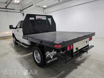 2024 Ram 3500 Big Horn Crew Cab Long Bed DRW – miniatura 6