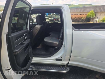 2024 Ram 3500 Big Horn Crew Cab Long Bed DRW - miniatura 10