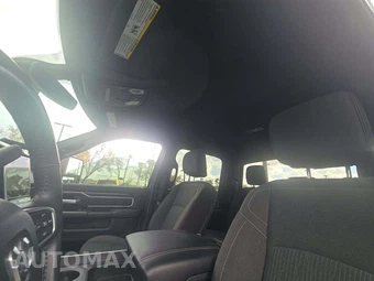 2024 Ram 3500 Big Horn Crew Cab Long Bed DRW - miniatura 11