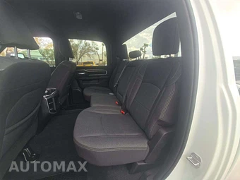 2024 Ram 3500 Big Horn Crew Cab Long Bed DRW - miniatura 13