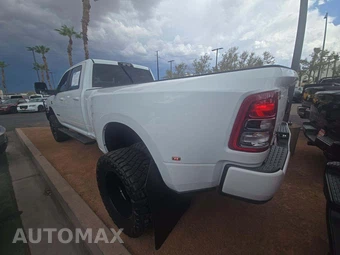 2024 Ram 3500 Big Horn Crew Cab Long Bed DRW - miniatura 2