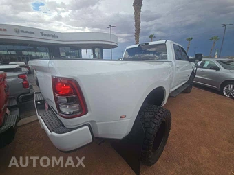 2024 Ram 3500 Big Horn Crew Cab Long Bed DRW - miniatura 3