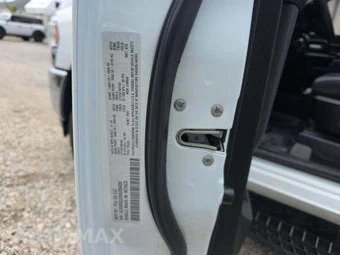 2024 Ram 3500 Big Horn Crew Cab Medium Bed – miniatura 5