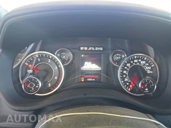 2024 Ram 3500 Big Horn Crew Cab Medium Bed – miniatura 12