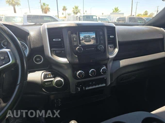 2024 Ram 3500 Cab Chassis SLT Crew Cab – miniatura 10