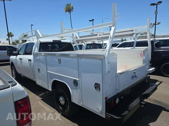 2024 Ram 3500 Cab Chassis SLT Crew Cab – miniatura 2