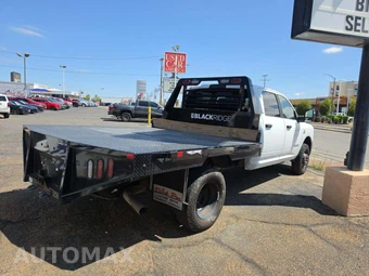 2024 Ram 3500 Cab Chassis SLT Crew Cab DRW – miniatura 3
