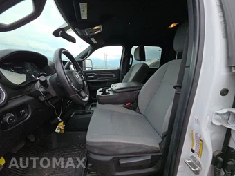 2024 Ram 3500 Cab Chassis SLT Crew Cab DRW - miniatura 7