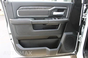2024 Ram 3500 Cab Chassis SLT Crew Cab DRW - miniatura 20