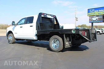 2024 Ram 3500 Cab Chassis SLT Crew Cab DRW - miniatura 4