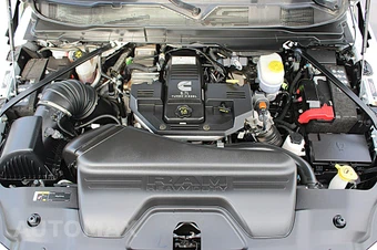 2024 Ram 3500 Cab Chassis SLT Crew Cab DRW - miniatura 42