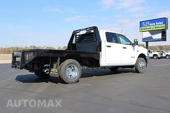 2024 Ram 3500 Cab Chassis SLT Crew Cab DRW - miniatura 5
