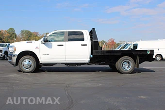 2024 Ram 3500 Cab Chassis SLT Crew Cab DRW - miniatura 6